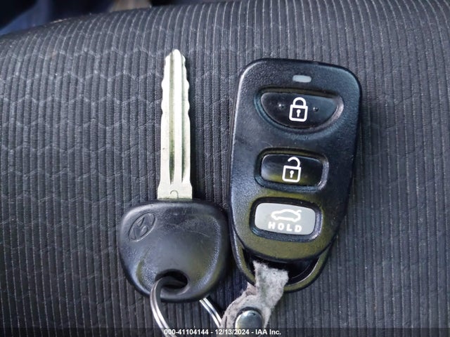 Hyundai ELANTRA SE 2018 5NPD74LF3JH308837 Image 11