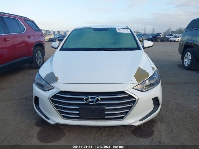 Hyundai ELANTRA SE 2018 5NPD74LF3JH308837 Image 12