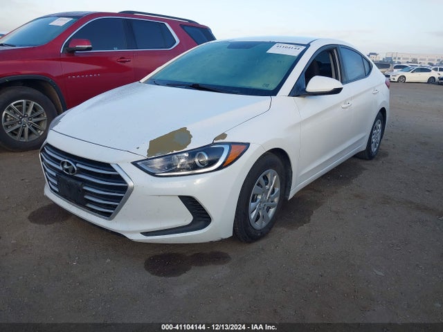 Hyundai ELANTRA SE 2018 5NPD74LF3JH308837 Image 2