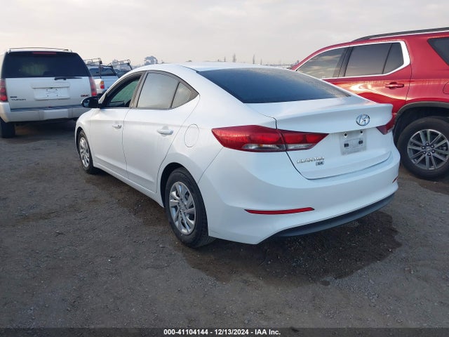 Hyundai ELANTRA SE 2018 5NPD74LF3JH308837 Image 3