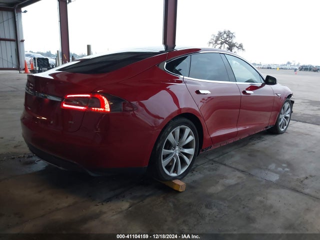 2014 TESLA MODEL S 5YJSA1H13EFP56245 Photo 3
