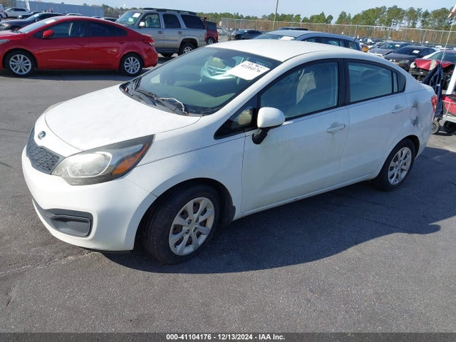 KIA RIO LX 2014 KNADM4A3XE6414572 Image 2