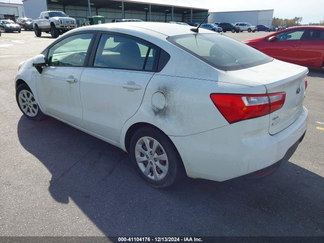 KIA RIO LX 2014 KNADM4A3XE6414572 Image 3
