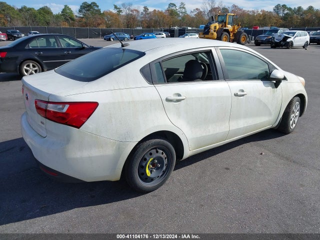 KIA RIO LX 2014 KNADM4A3XE6414572 Image 4
