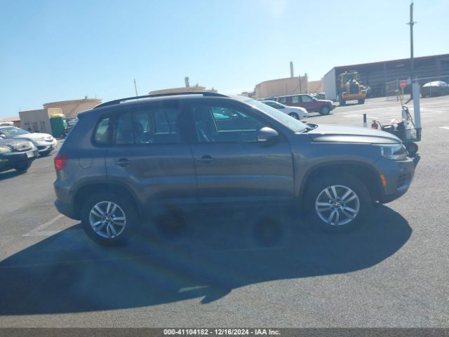 WVGAV7AX4GW613137 Volkswagen TIGUAN S
