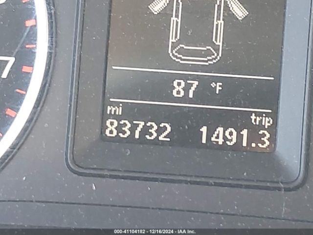 WVGAV7AX4GW613137 Volkswagen TIGUAN S