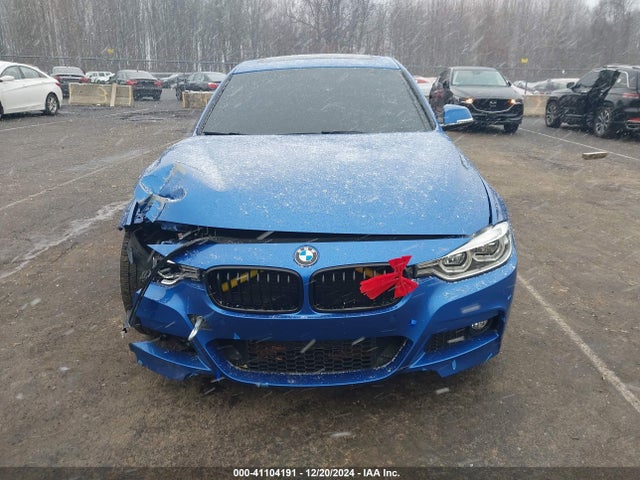 BMW 2018 2018 WBA8B7G5XJNU94781 Image 12