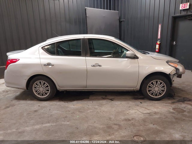 3N1CN7AP3JL884848 Nissan Versa 1.6 Sv