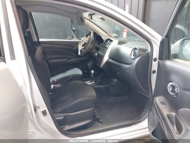 3N1CN7AP3JL884848 Nissan Versa 1.6 Sv
