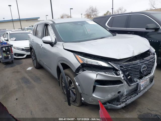 JN8BT3BA0PW422305 Nissan Rogue Sv Fwd