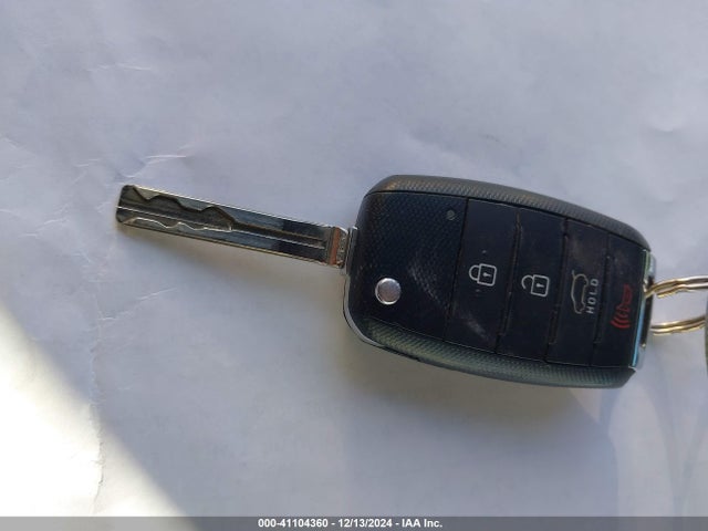 KIA Soul 2016 KNDJN2A21G7846432 Image 11