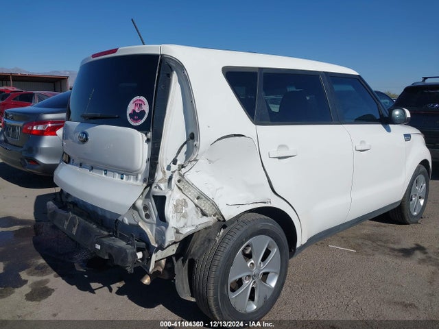 KIA Soul 2016 KNDJN2A21G7846432 Image 6