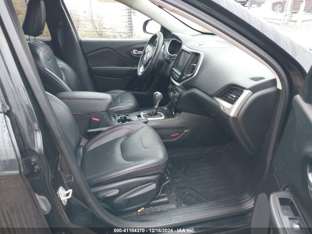 1C4PJMBB2EW216017 Jeep Cherokee Trailhawk