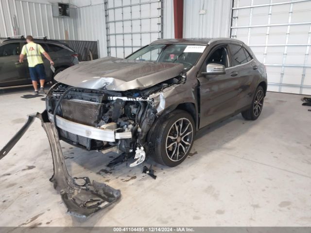 WDCTG4GB4FJ105936 Mercedes-Benz Gla 250 4matic