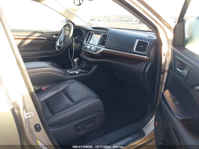 5TDYKRFHXES017777 Toyota Highlander Limited V6