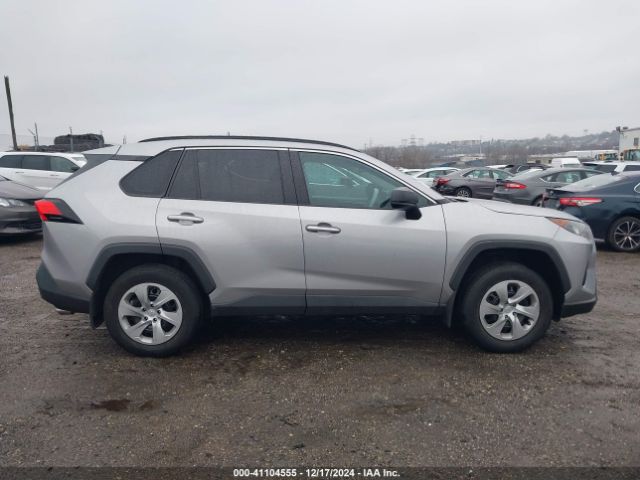 2T3F1RFV5MC236211 Toyota RAV4 LE