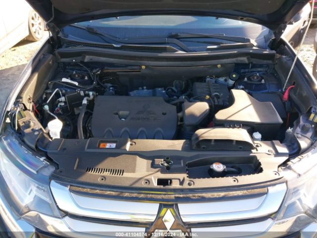 JA4AD3A39HZ016251 Mitsubishi Outlander Sel