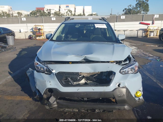 JF2GTAPC9P8238714 Subaru Crosstrek Premium