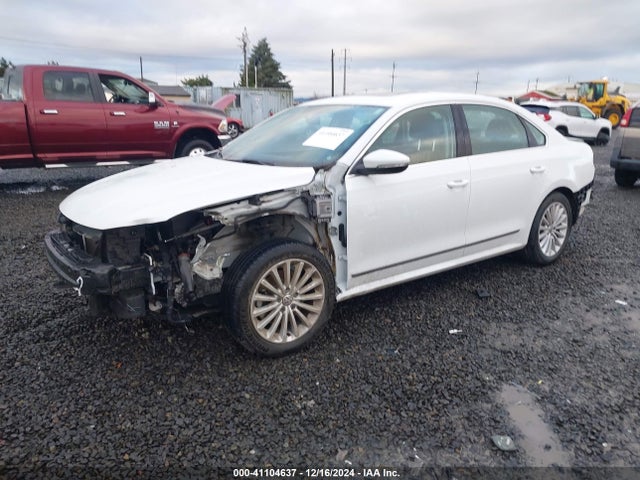 1VWBT7A35HC025257 Volkswagen Passat 1.8t Se
