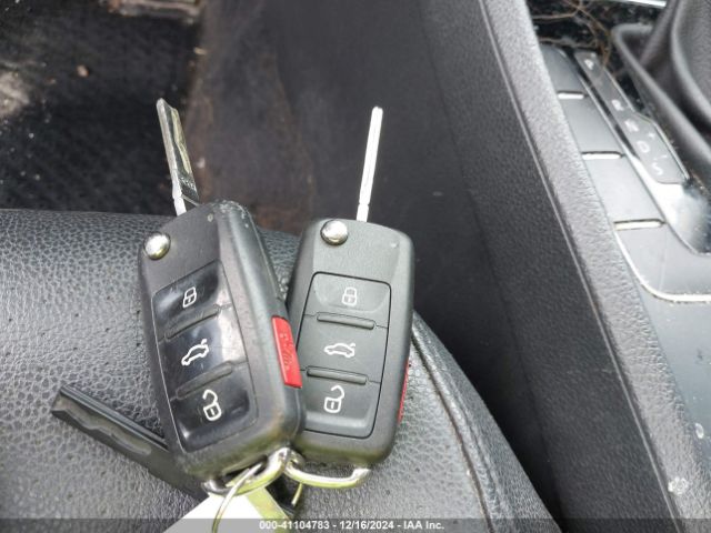 1VWDT7A31HC016516 Volkswagen Passat 1.8t R-line