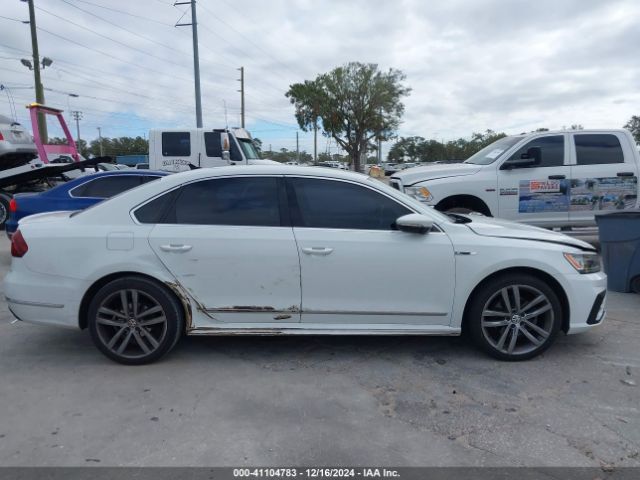 1VWDT7A31HC016516 Volkswagen Passat 1.8t R-line