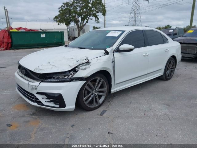 1VWDT7A31HC016516 Volkswagen Passat 1.8t R-line