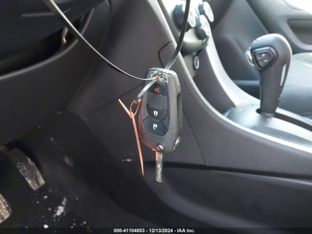 KL7CJKSB3MB319825 Chevrolet Trax Fwd Ls