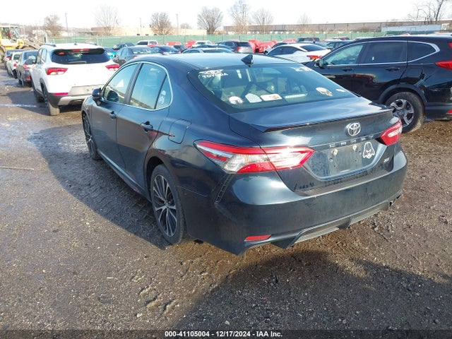 4T1B11HK2KU247447 Toyota CAMRY SE