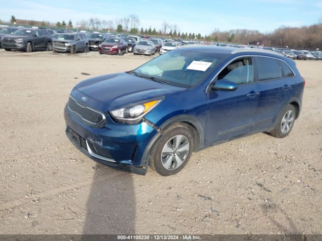 KNDCB3LC9H5064096 KIA NIRO LX