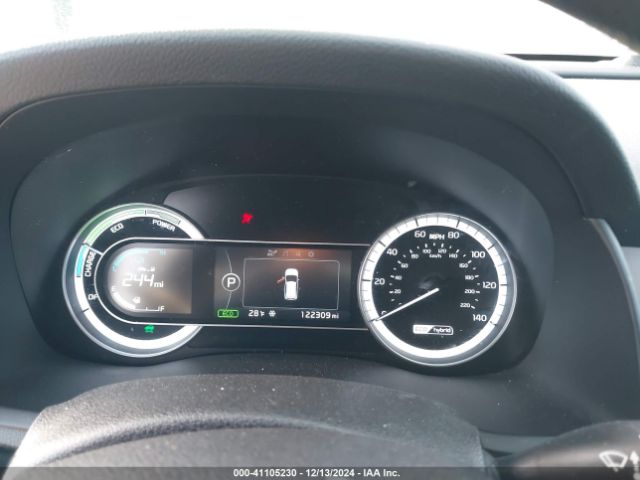 KNDCB3LC9H5064096 KIA NIRO LX