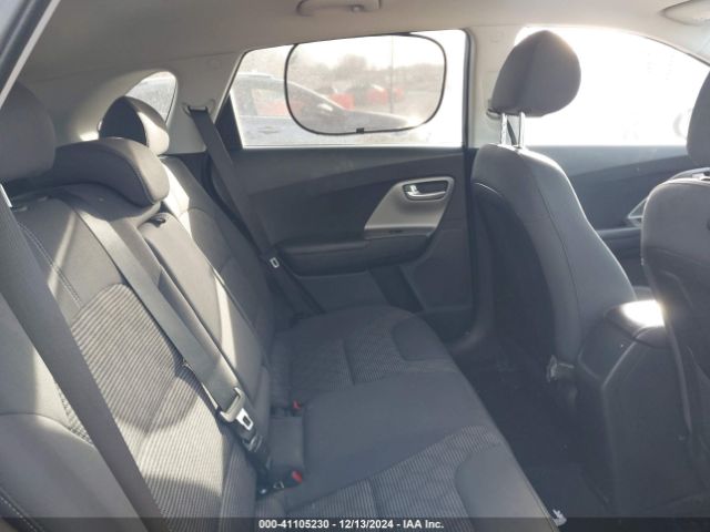 KNDCB3LC9H5064096 KIA NIRO LX