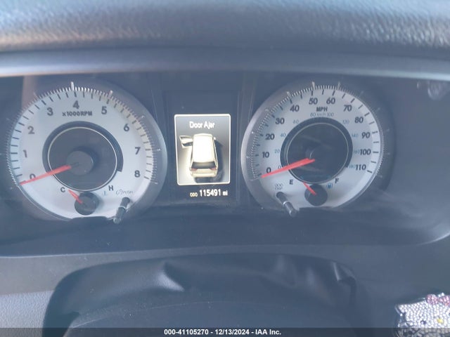 5TDXZ3DC9HS766473 Toyota SIENNA SE