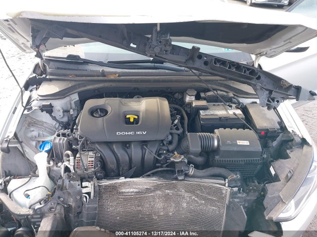 5NPD84LF3JH258132 Hyundai ELANTRA SEL