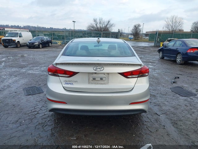 Hyundai ELANTRA SEL 2018 5NPD84LF3JH258132 Image 16