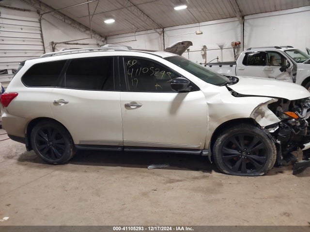 Nissan Pathfinder Platinum 2017 5N1DR2MM5HC672349 Image 13