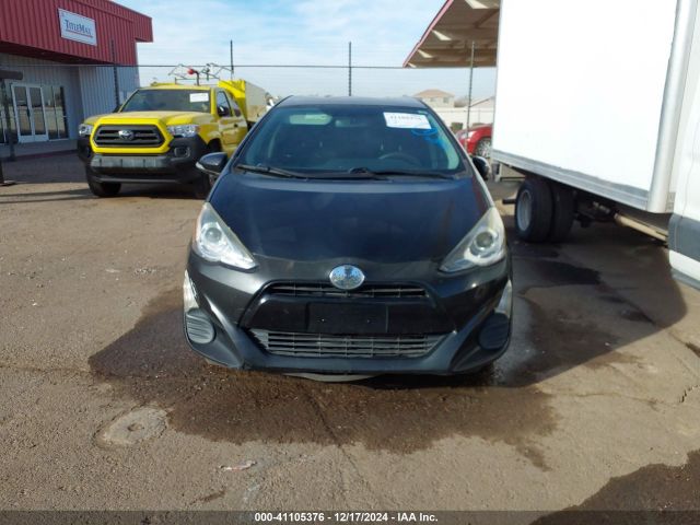 JTDKDTB37G1122400 Toyota Prius C Two