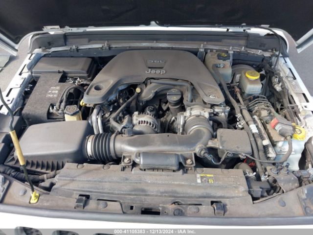 1C4HJXEG0JW120068 Jeep Wrangler Unlimited Sahara 4x4