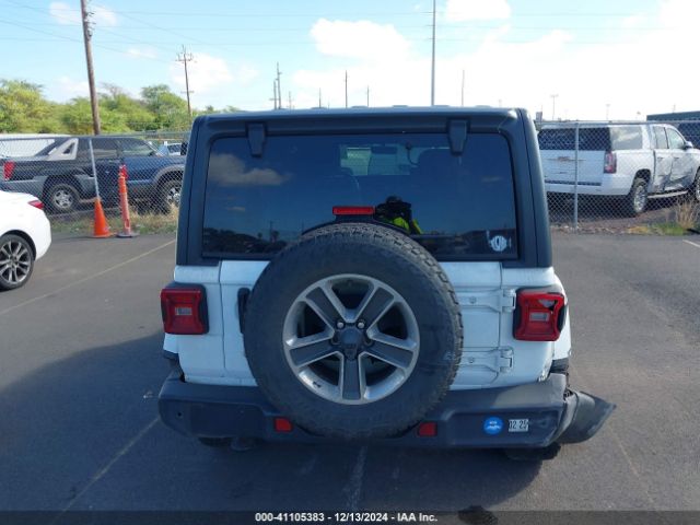 1C4HJXEG0JW120068 Jeep Wrangler Unlimited Sahara 4x4