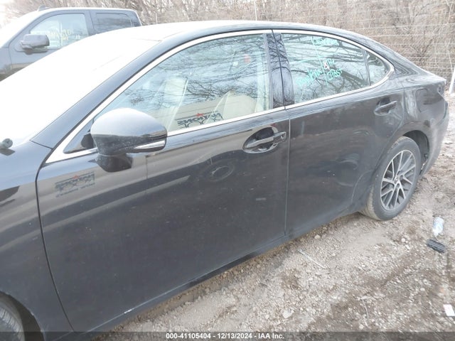 41105404 :رقم المزاد ، 58ABK1GG9GU026051 vin ، 2016 Lexus Es 350 مزاد بيع