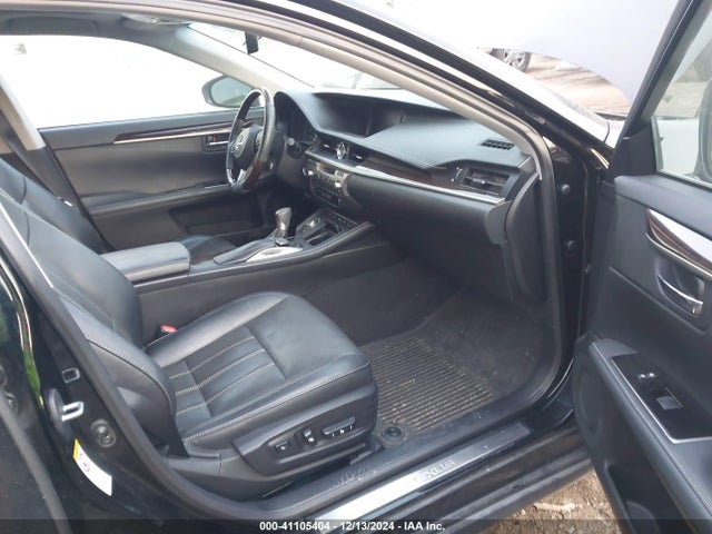 41105404 :رقم المزاد ، 58ABK1GG9GU026051 vin ، 2016 Lexus Es 350 مزاد بيع