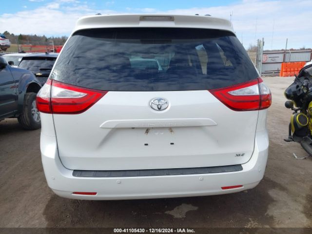 5TDYK3DC8GS738204 Toyota Sienna Xle Premium 8 Passenger