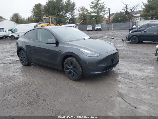 2024 TESLA MODEL Y 7SAYGDEE6RA329410 Photo 0