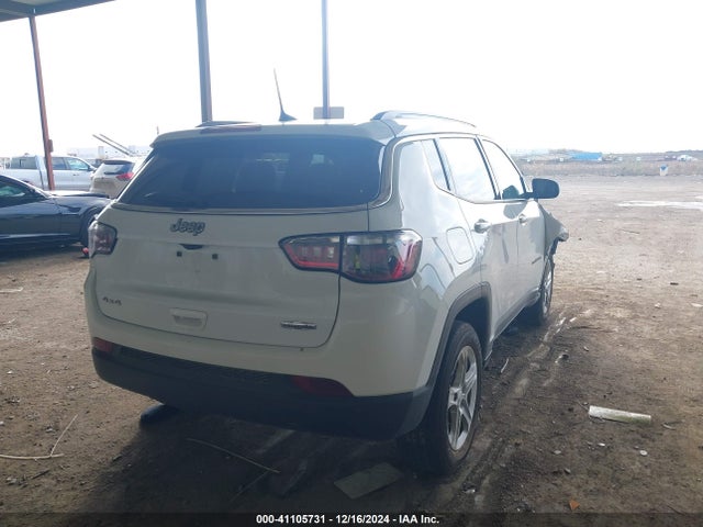 Jeep Compass Latitude 4x4 2023 3C4NJDBN1PT561680 Image 4
