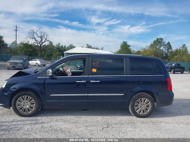 2C4RC1JG1GR232977 Chrysler Town & Country Limited