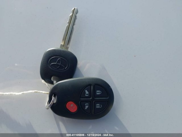 5TDKK3DC9FS592674 Toyota Sienna Le 8 Passenger