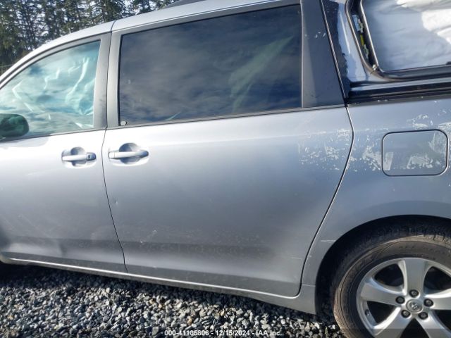 5TDKK3DC9FS592674 Toyota Sienna Le 8 Passenger
