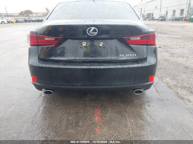 Lexus IS 200T 2016 JTHBA1D24G5001929 Image 17