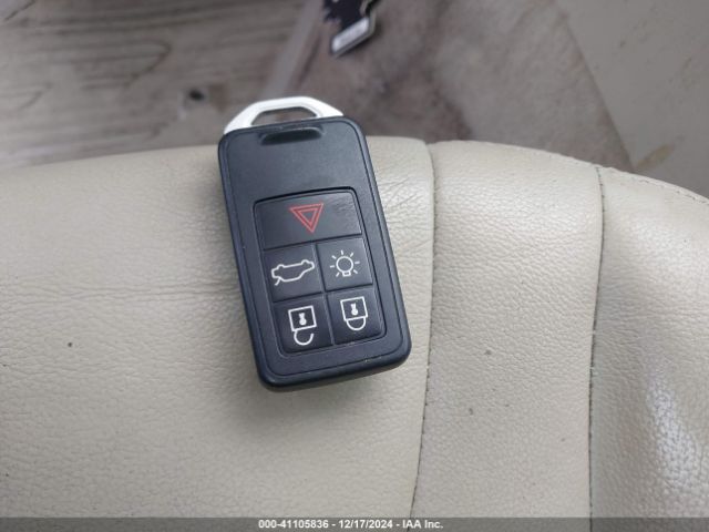 YV1612TK2F2353993 Volvo S60 T5 Premier