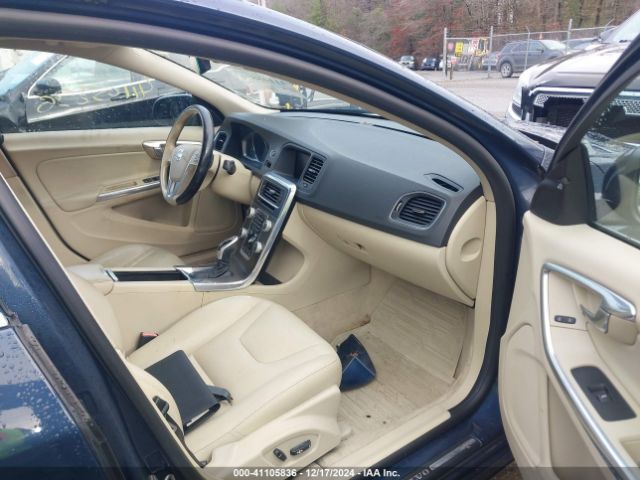 YV1612TK2F2353993 Volvo S60 T5 Premier