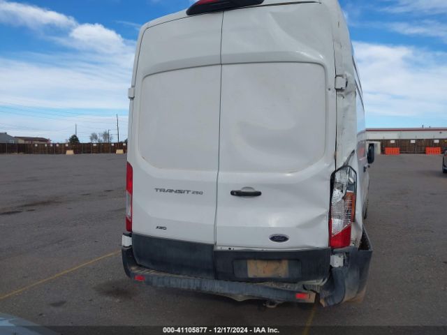 1FTBR3U82NKA64066 Ford Transit-250 Cargo Van